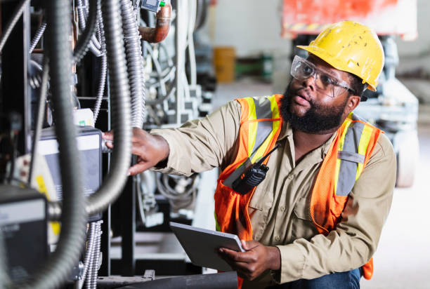 Best Circuit Breaker Repair  in Hamilton, TX